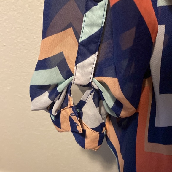 "Wishful Park" Chevron Blouse - Picture 4 of 4